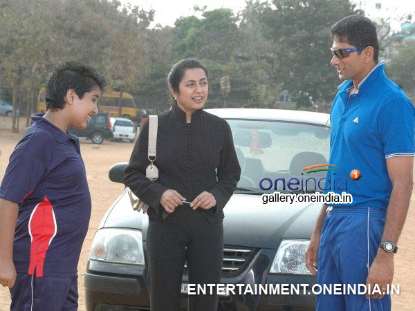 Love Story Between Cricket Coach And Boy's Mother! Love Story Between Cricket Coach And Boy's Mother!