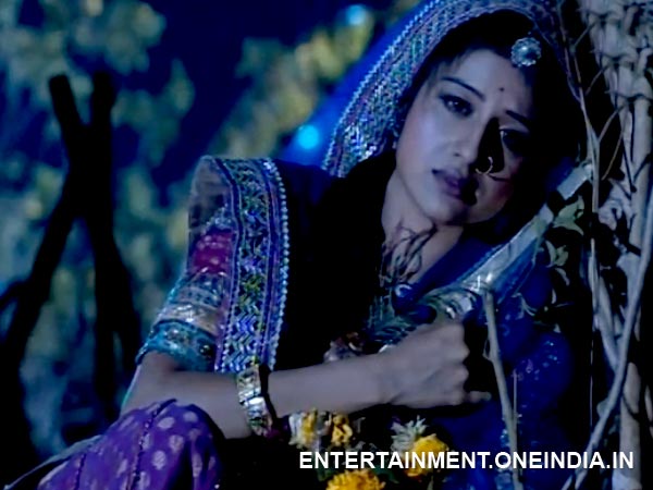 Jodha ALone And Hurting Too