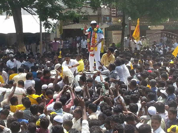 Balakrishna Fans Crowd During His Nomination In Hindupur