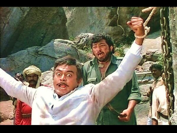 Ye Haath Mujhe De De Thakur: Sholay (1975)