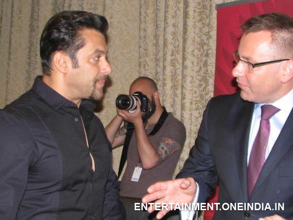Salman Khan With A Polish Personnel