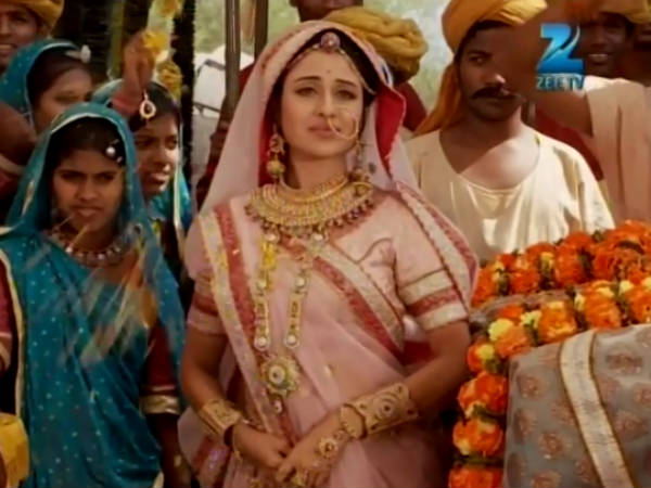Jodha Arrives