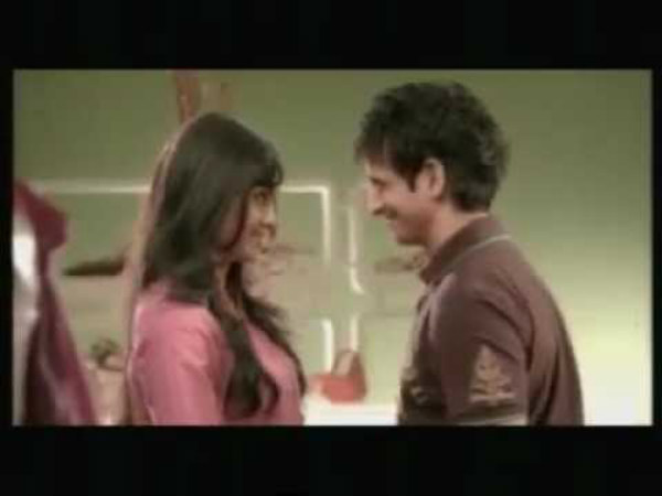 Adah Sharma In Nokia 5233 Ad