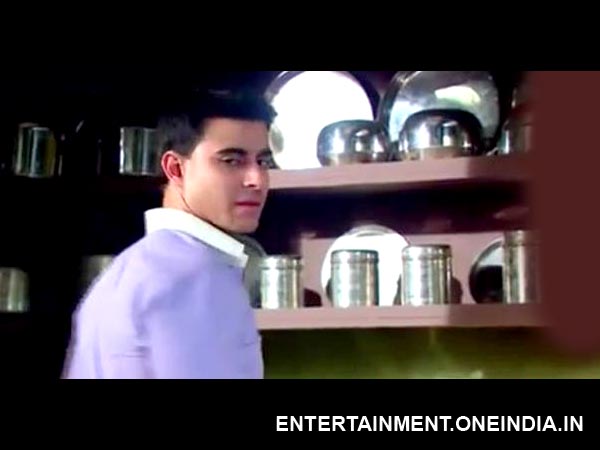 Saras Diverts Shankar's Wife