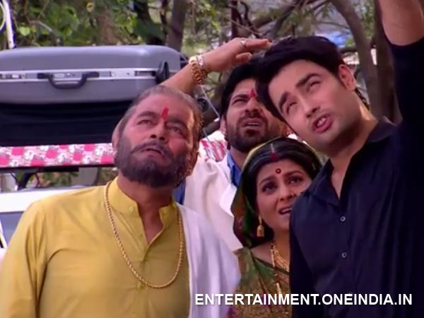 Raja's Family Reaches Mumbai