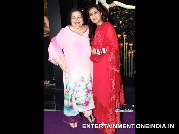 Rani Mukherji With Mother-In-Law