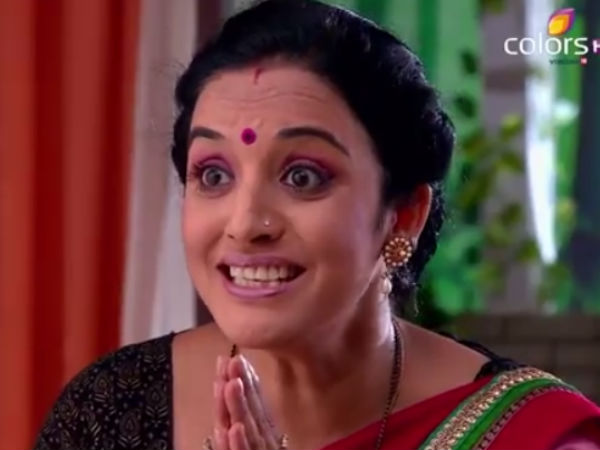 Leela Mami Arrives Leela Mami Arrives