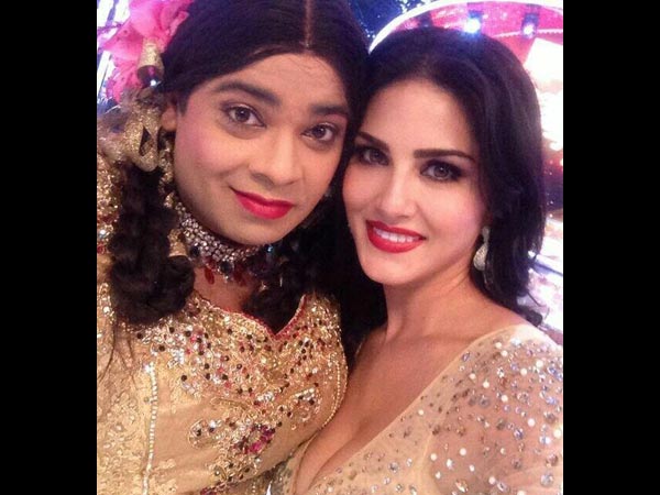 Sunny Leone With Palak