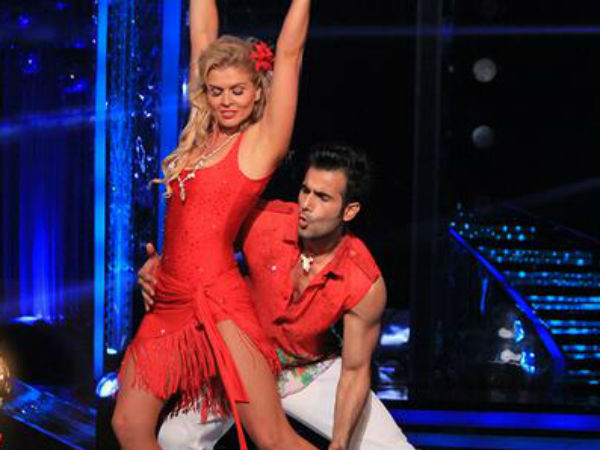 Karan Distracted By Elena!