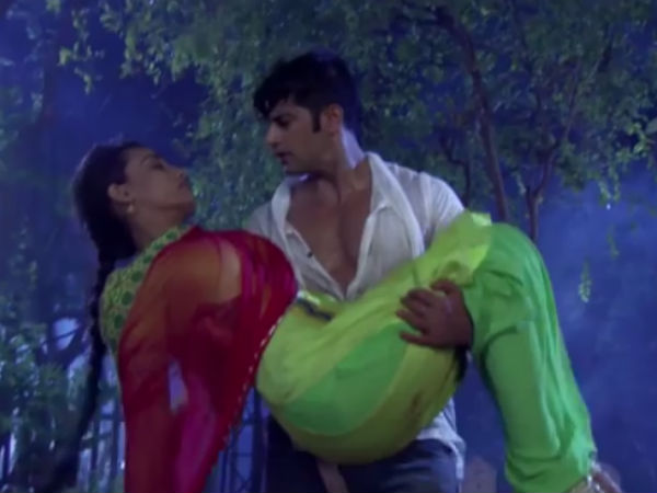 Sanam-Aahil's 'Bheege Bheege' Moments!