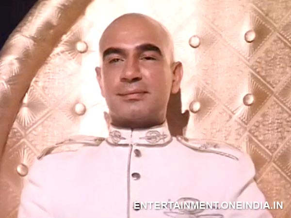 Kulbhushan Kharbanda as Shakaal in Shaan Kulbhushan Kharbanda as Shakaal in Shaan