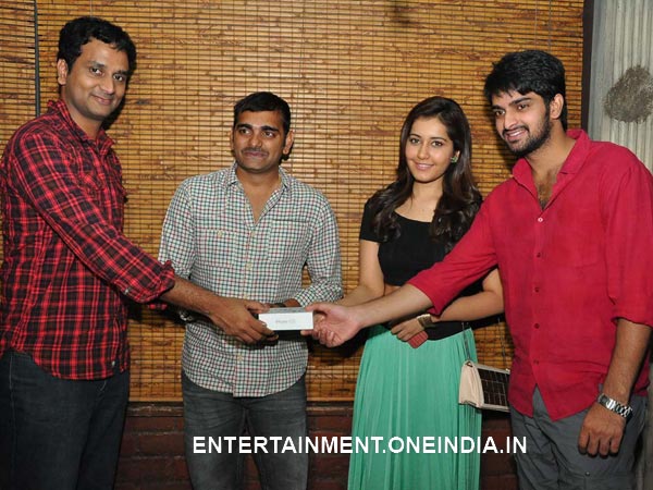 Oohalu Gusagusalade Team Gifts I Phone 5S To Winner