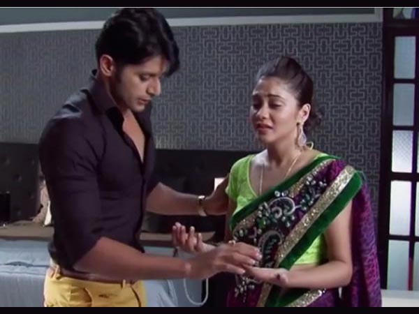 Tanveer Suggests Nida's Name! Tanveer Suggests Nida's Name!