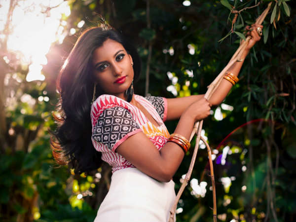 If looked from the perspective of the contemporary pop-culture, it is fascinating to see more and more artists coming in with songs with a different taste and catchy tunes. If you had a chance to experiment with fusion and pop, do you think it will meet the likes of Norah Jones or even Rihanna?