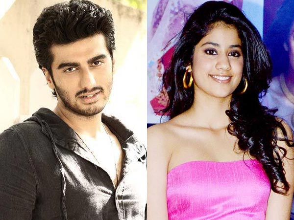 Arjun with Jhanvi and Khushi Kapoor