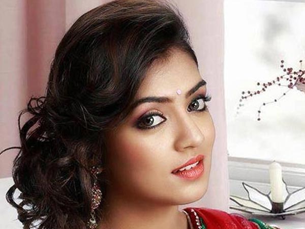 Top 25 Tamil's Most Desirable Women 2013 Top 25 Tamil's Most Desirable Women 2013