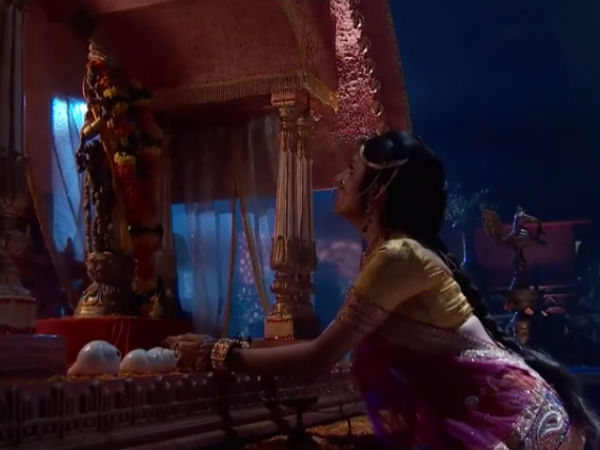 Thunderstorm Takes Over Palace