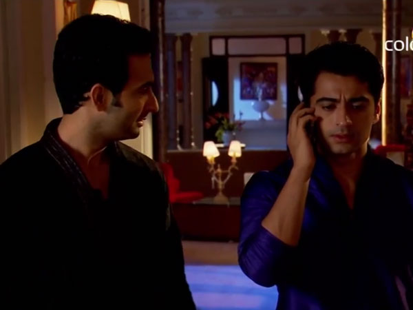 Aaliya Is Working In The Kitchen Aaliya Is Working In The Kitchen