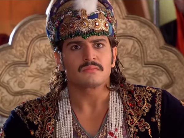 Akbar Gets The News Akbar Gets The News