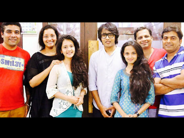 Renu Desai With IWL Singers