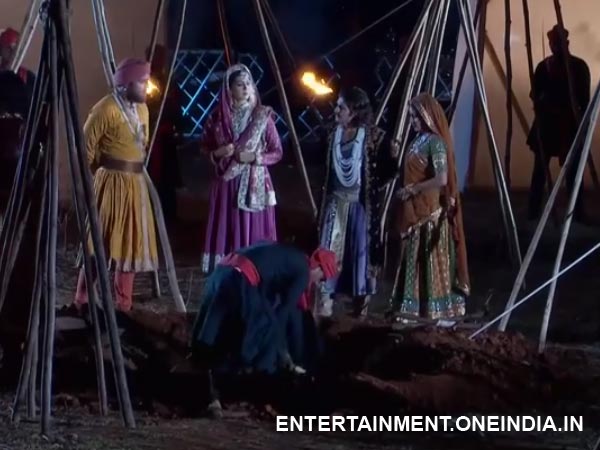 Bakshi Banu Sees Sharifuddin Bakshi Banu Sees Sharifuddin