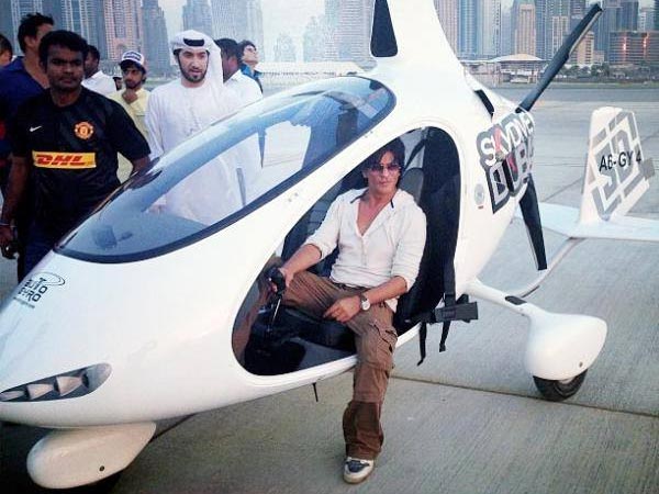 SRK In Chopper