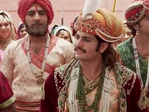 Maha Chuchak Sees Nigar