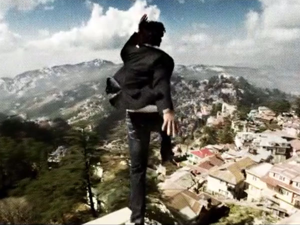 Hrithik's Bang Bang Entry