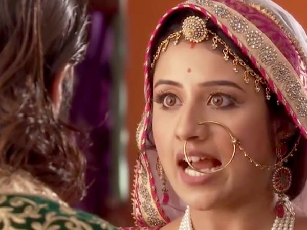 She Has Hidden The News