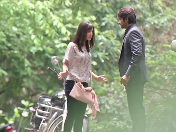 Dhruv Comes To Myra's Car