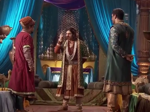 Akbar Stubbornly Sticks