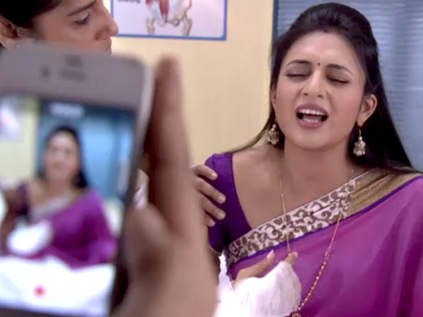 Raman Comes To Ishita's Room