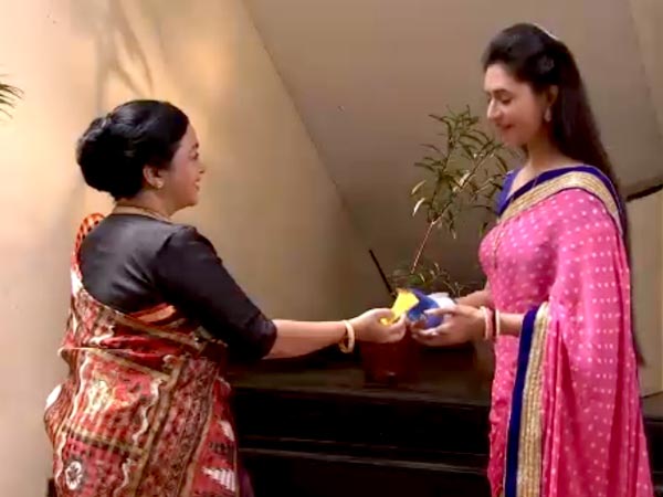 Mihika's Boss Tells Her Mihika's Boss Tells Her