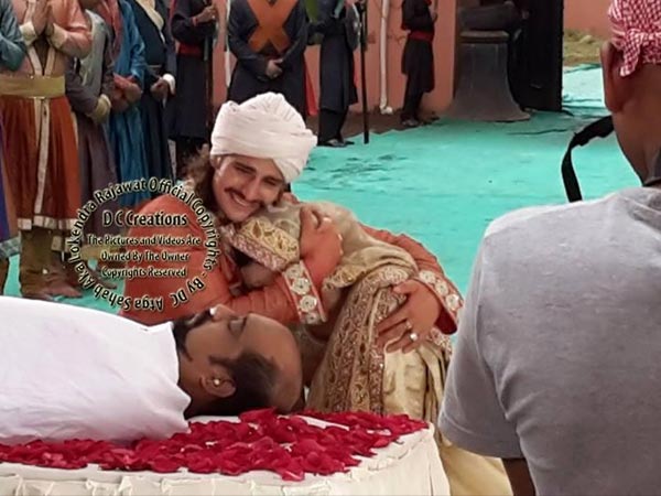 Hamida Begum With Akbar