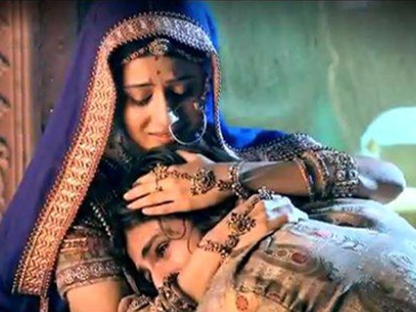 Jodha Consoling Akbar