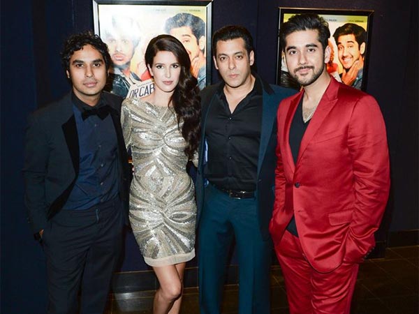 Salman Khan With The Cast