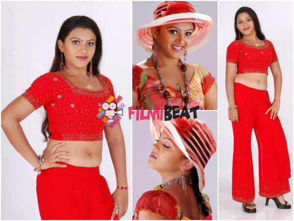 Shweta's Look Out For Heroine's Role