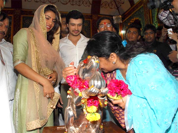 Priyanka And Her Mom