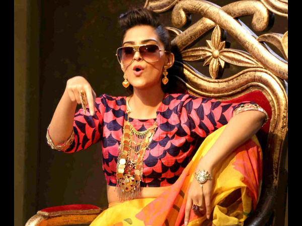 Sonam Kapoor Too Colourful