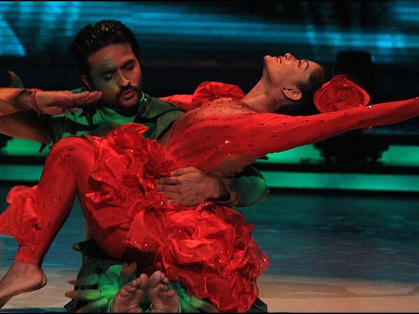 Fan Following Fan Following