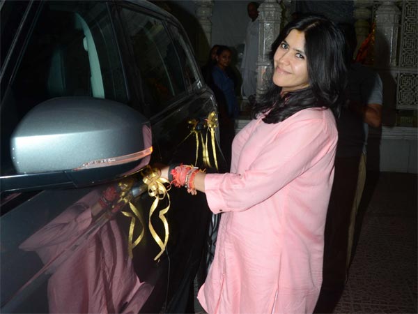 Ekta Gets In The Car