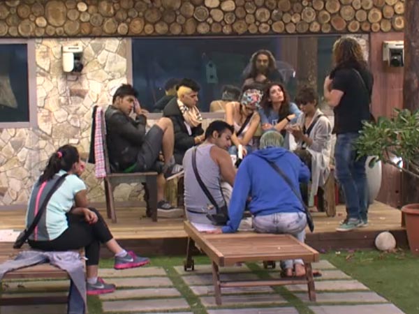 Praneet Speaks To Superheroes