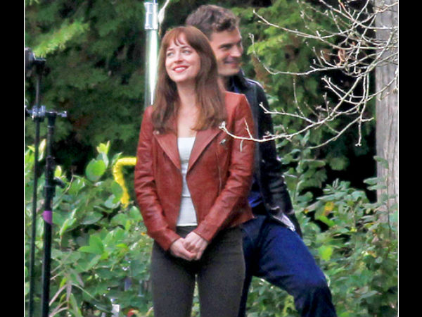 Dakota (Anastasia) & Jamie (Mr. Grey) Kiss During Reshoot