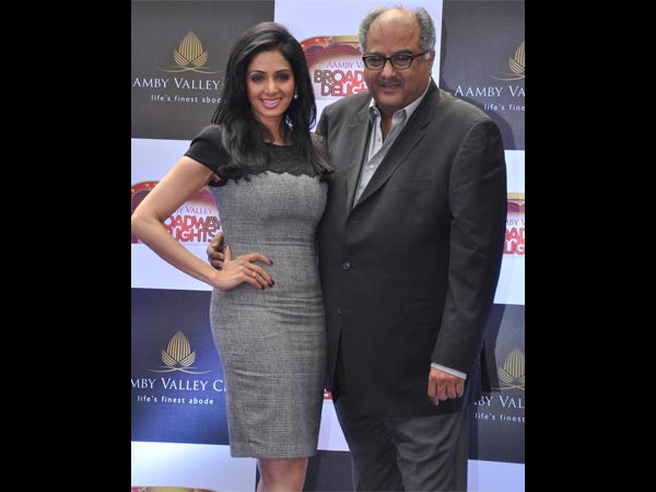 Sridevi Getting Friendly With Boney