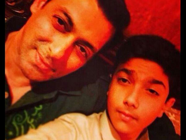 Salman With Sohail's Kid Salman With Sohail's Kid