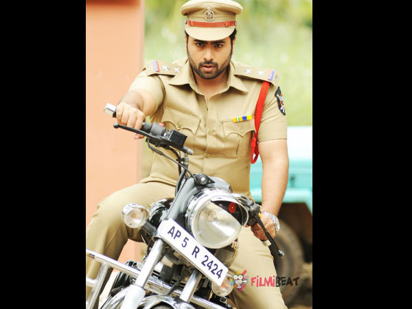 http://photos.filmibeat.com/telugu-movies/rowdy-fellow/photos/45162.html