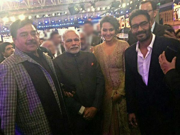 Shatrugna, Sonakshi Sinha And Ajay Shatrugna, Sonakshi Sinha And Ajay