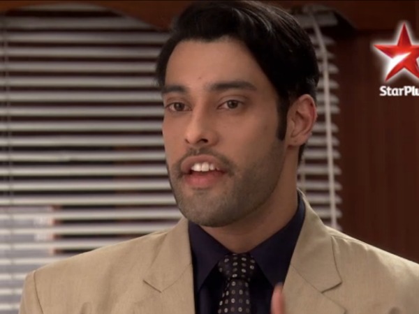 Yeh Hai Mohabbetein: Ashok Adds A Twist In Ruhi's Custody Case Yeh Hai Mohabbetein: Ashok Adds A Twist In Ruhi's Custody Case