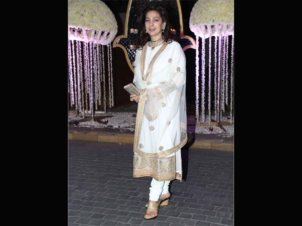 Pics: Akshay Kumar, Priyanka Chopra, Celebs At Manish Malhotra's Niece Reception