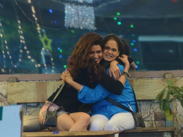 Bigg Boss 8: Diandra, Mohit Surprise Gautam; Couples-Only Party For New Years!